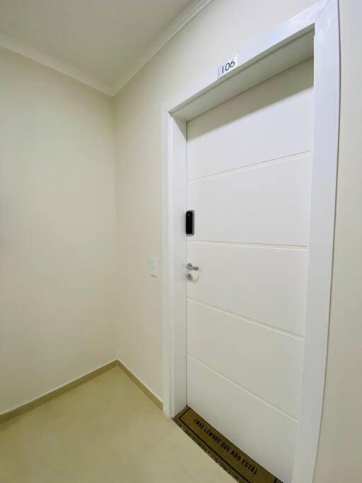 Apartamento Novo - 400M Do Mar 邦比尼亚斯 外观 照片